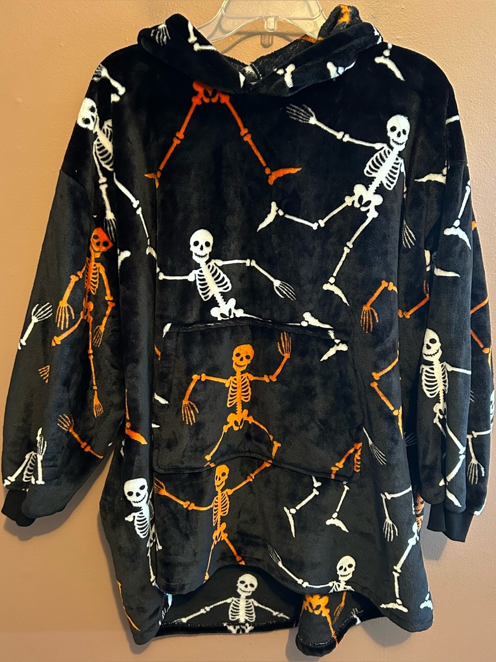 Throwzy Halloween Skeleton Womens Wearable Fleece Poncho One Size